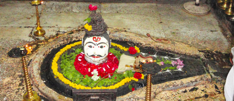 temple in trimbakeshwar