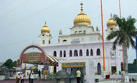 Gurdwara Fatehgarh Sahib